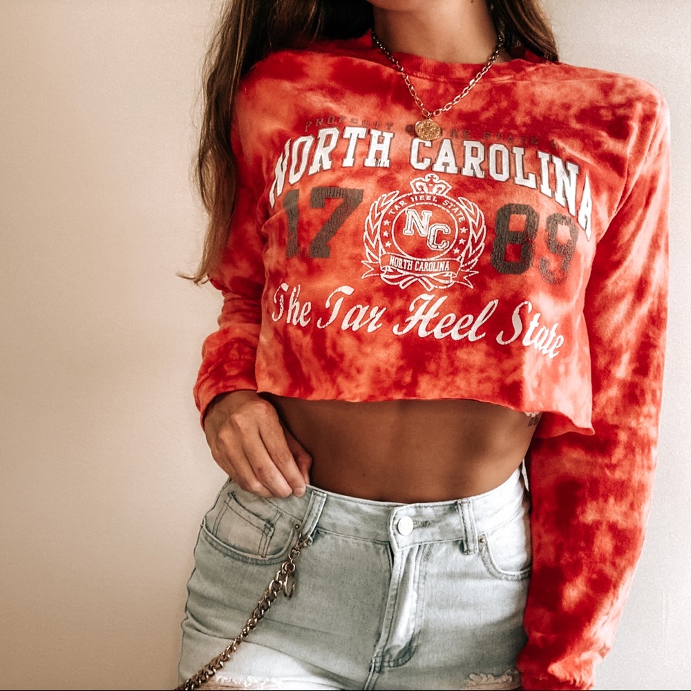 ❗️SOLD❗️North Carolina Pride Tie Dye Crop top
